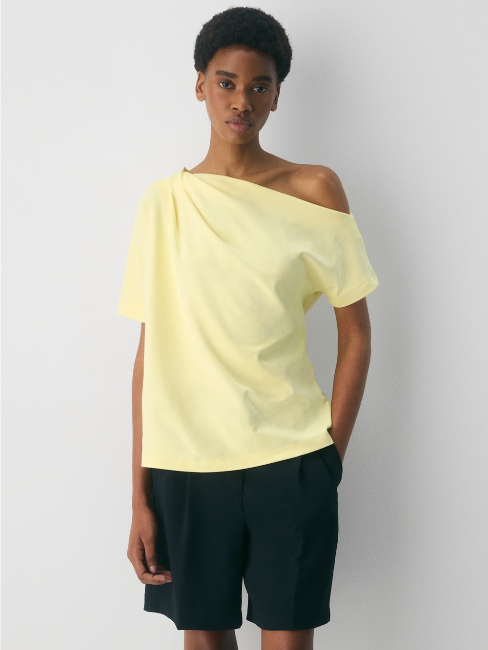 NWT Aritizia Babaton InterLock Cotton Script Top, lemonade, XS - Picture 4 of 10
